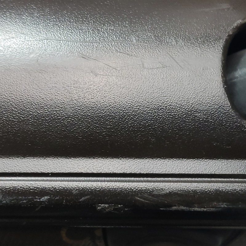 Louis Vuitton Pegase 隔层行李箱